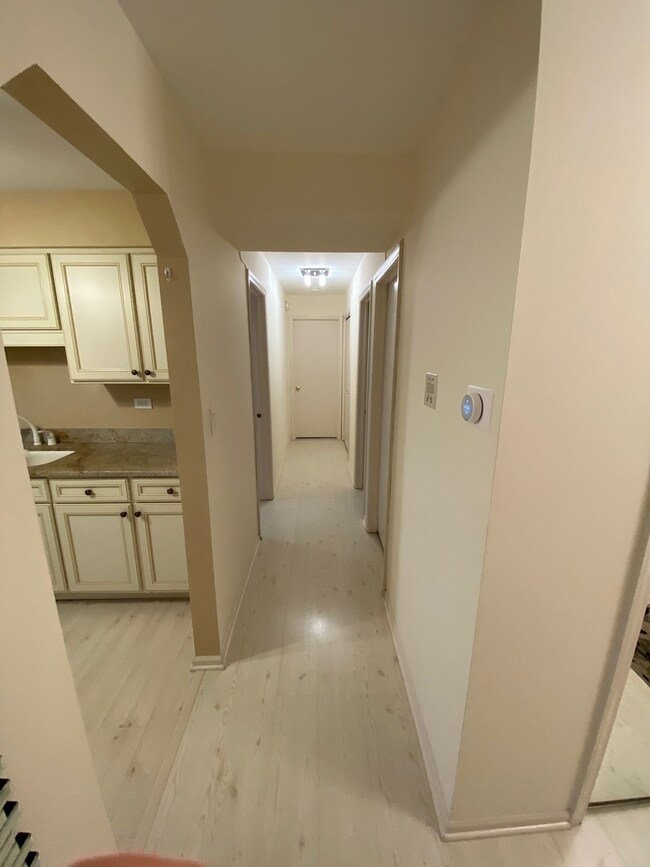 9240 Gross Point Rd unit 406A, Skokie, IL 60077 - photo 5