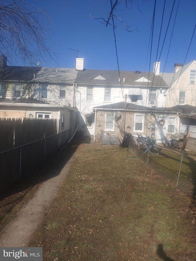 223 Saint Helena Ave, Dundalk, MD 21222 - photo 2