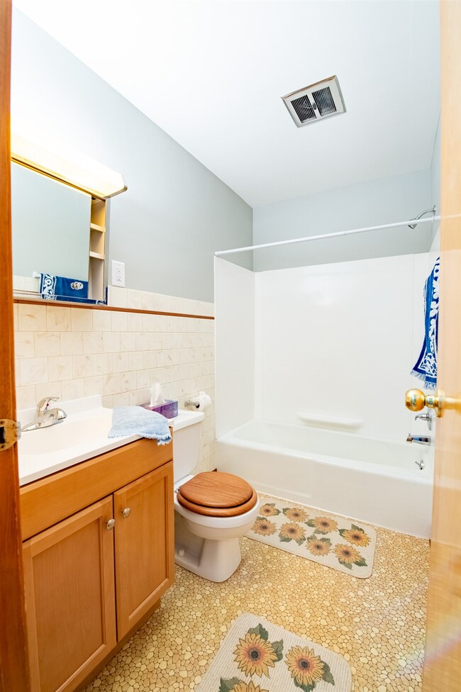 58187 Windsor Ave, South Bend, IN 46619 - photo 4