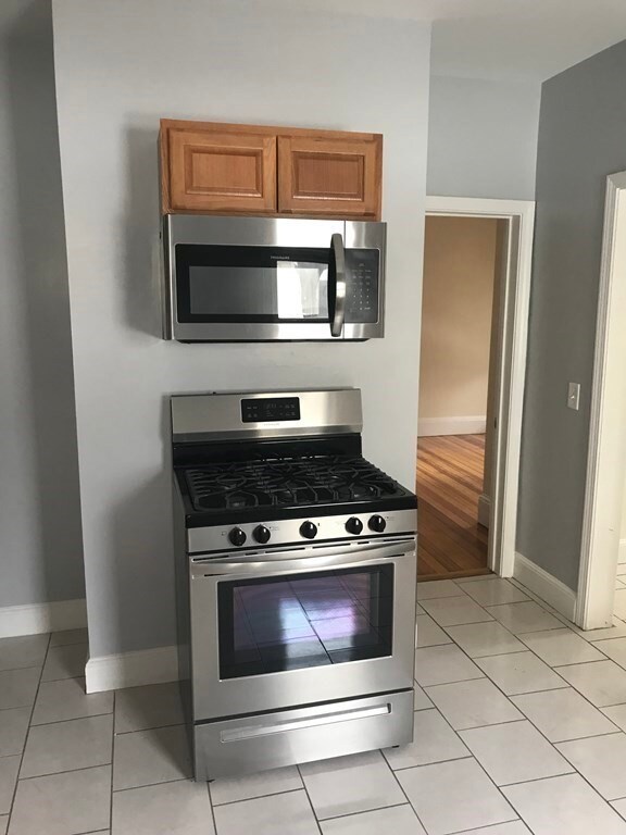 19 Wareham St unit 1, Medford, MA 02155 - photo 2