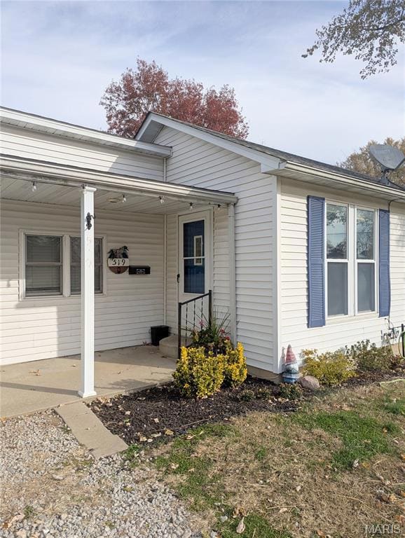 519 Ward St, Greenville, IL 62246 - photo 3