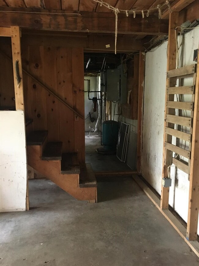 43 Edward Dr, Brookfield, NH 03872 - photo 6