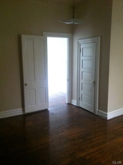 960 W Hamilton St unit 2, Allentown, PA 18101 - photo 3