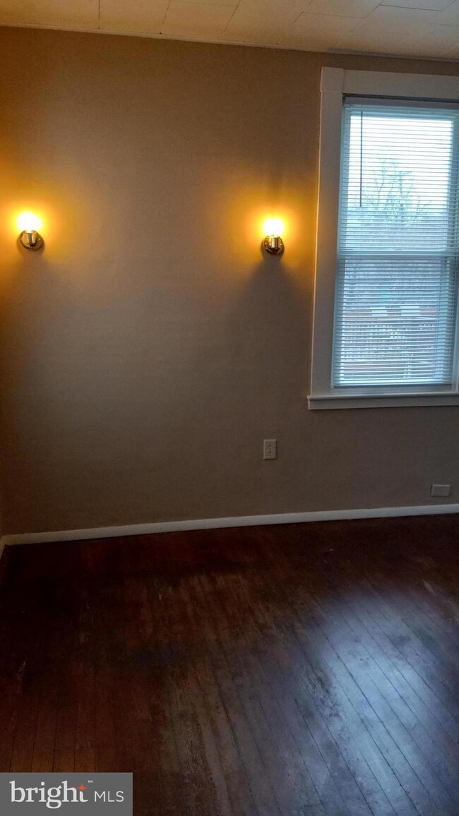 2908 Gibbons Ave, Baltimore, MD 21214 - photo 5