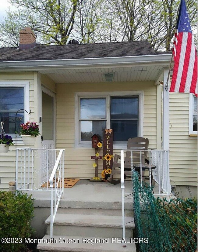 479 Netherwood Dr, Keyport, NJ 07735 - photo 4