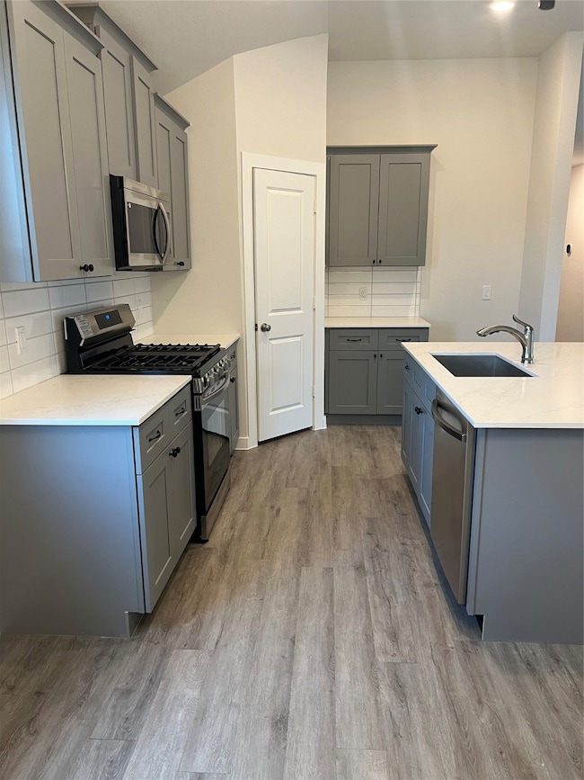 Enjoy Samsung stainless steel appliances throughou