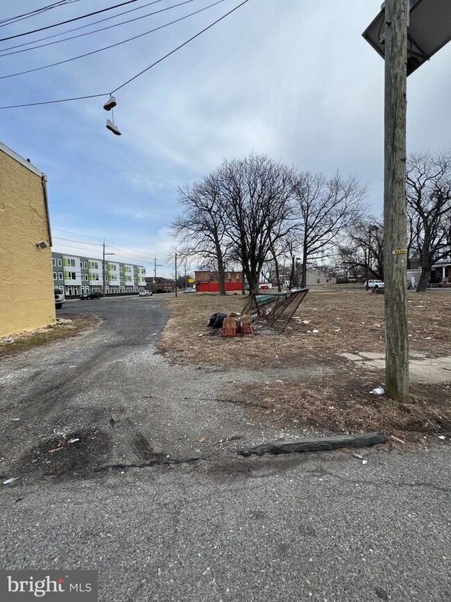 913 Jefferson St, Camden, NJ 08104 - photo 5