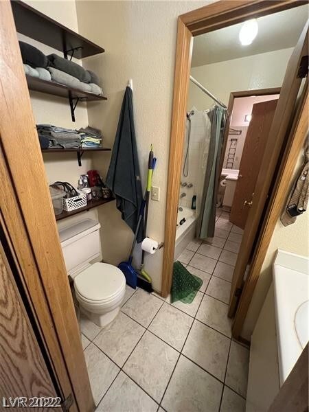 2112 Comet Ave unit C, North Las Vegas, NV 89030 - photo 5