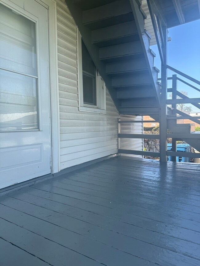 361 N York St unit 1, Elmhurst, IL 60126 - photo 2