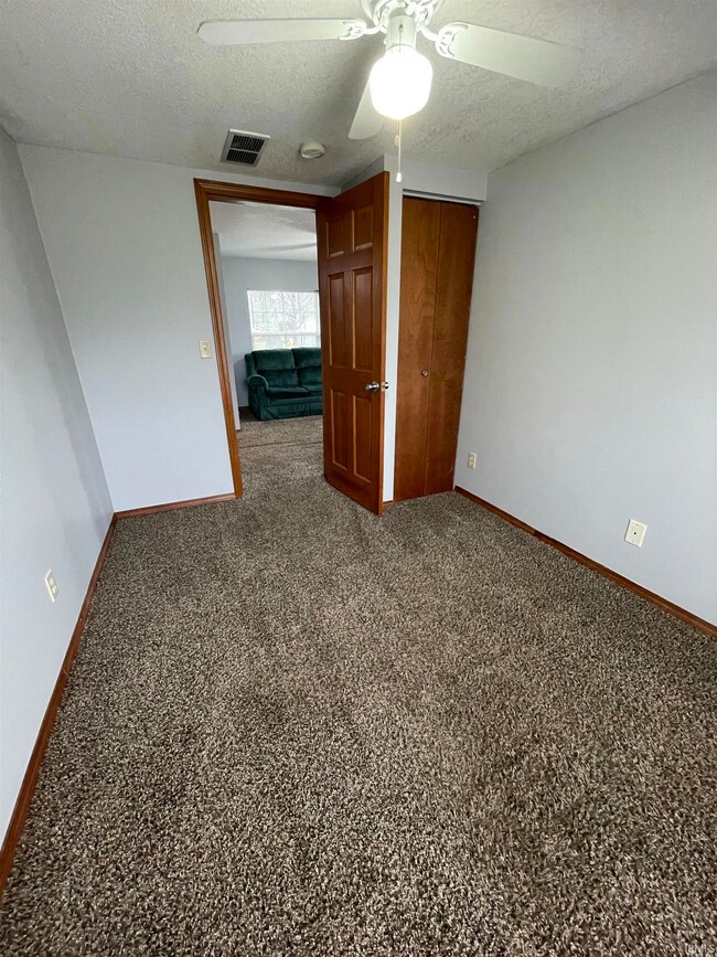 800 20th St, Auburn, IN 46706 - photo 6