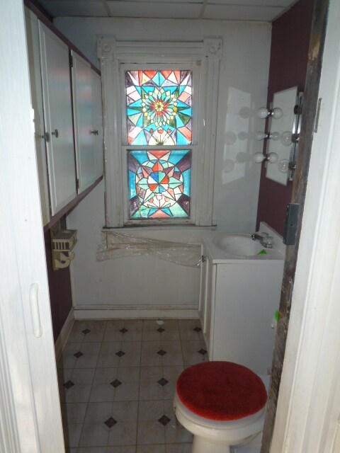 1/5 bath unit 1