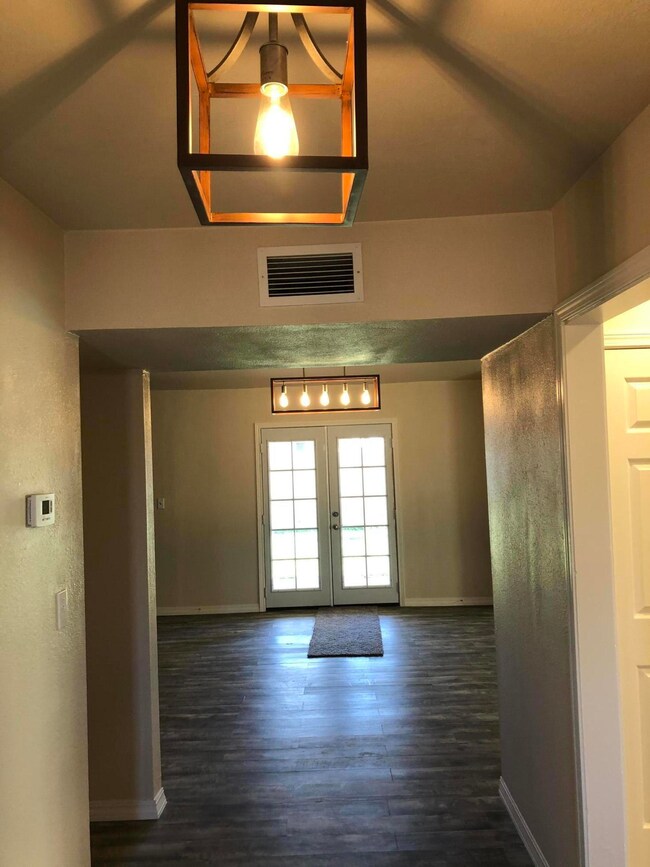 1912 Anise Dr, El Paso, TX 79935 - photo 3