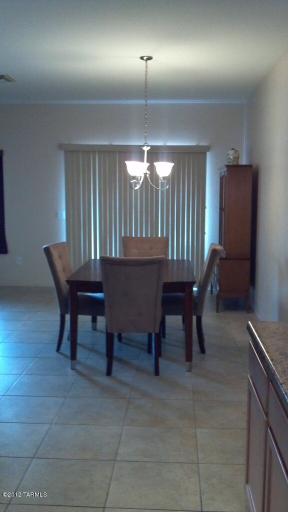 2775_Bell_Hollow_dining