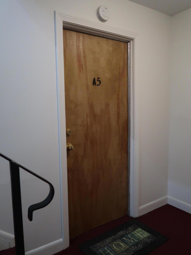 28 Minott St unit 5A, South Portland, ME 04106 - photo 2
