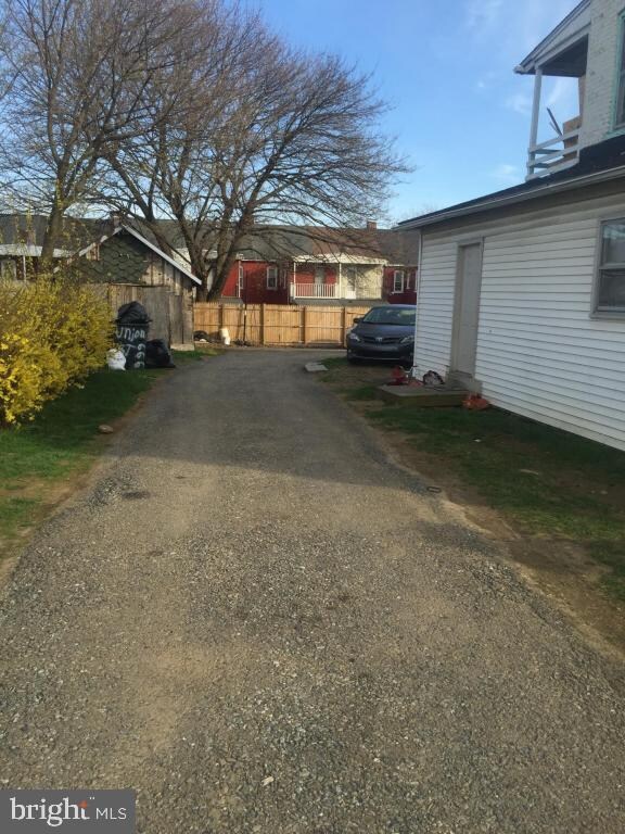 666 Union St, Lancaster, PA 17603 - photo 5