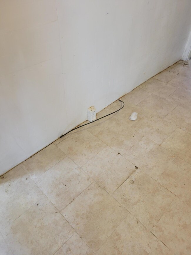 75 Wilder St, Keene, NH 03431 - photo 3