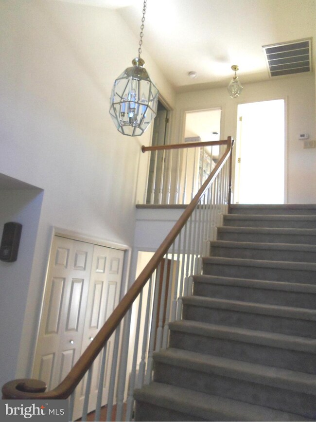 20209 Mahogany Cir, Hagerstown, MD 21742 - photo 3