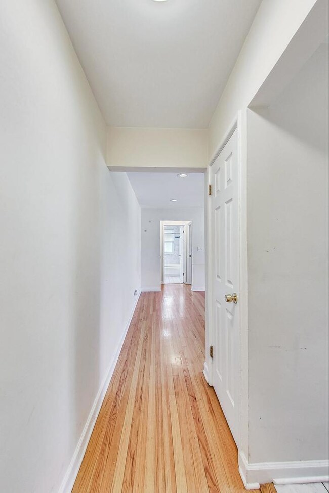 820 Seward St unit 2F, Evanston, IL 60202 - photo 2