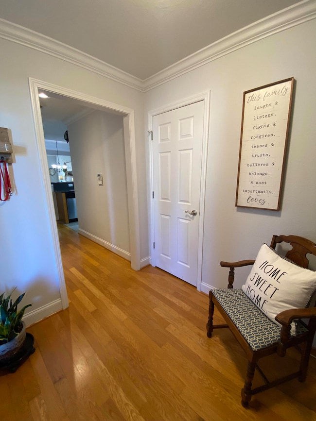 foyer fieldstone