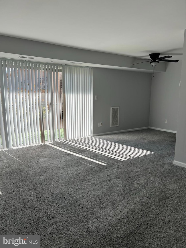 7617 Fontainebleau Dr, New Carrollton, MD 20784 - photo 2