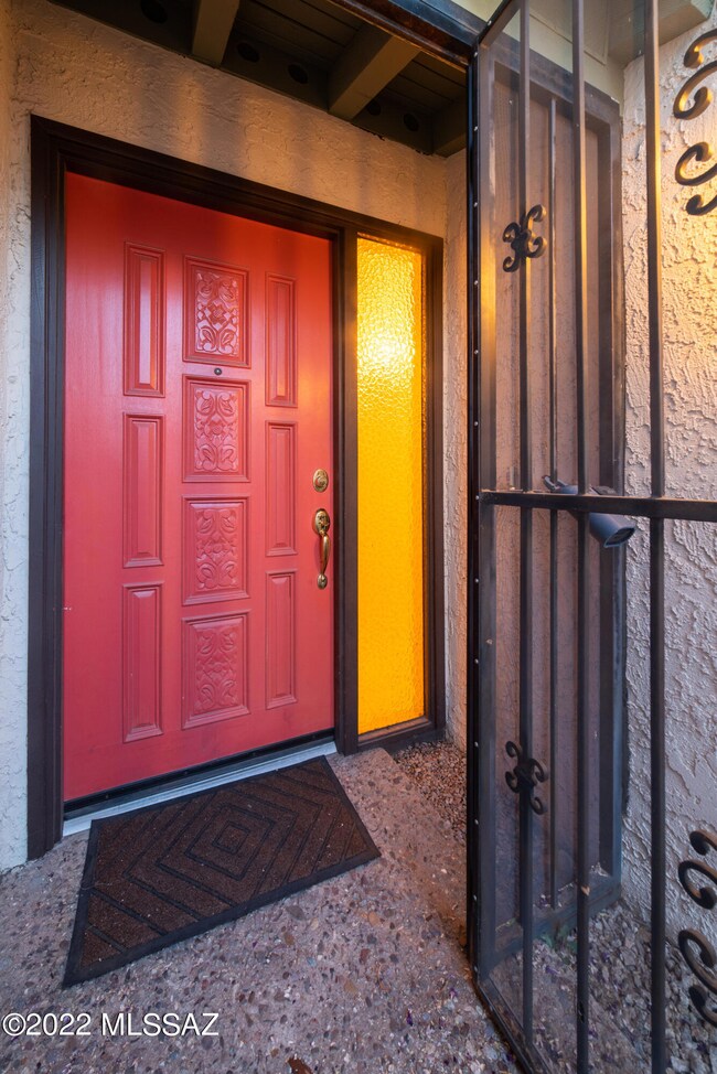 6373 N Orange Tree Dr - MLS Images-7