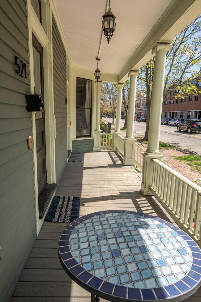 Exterior-5658