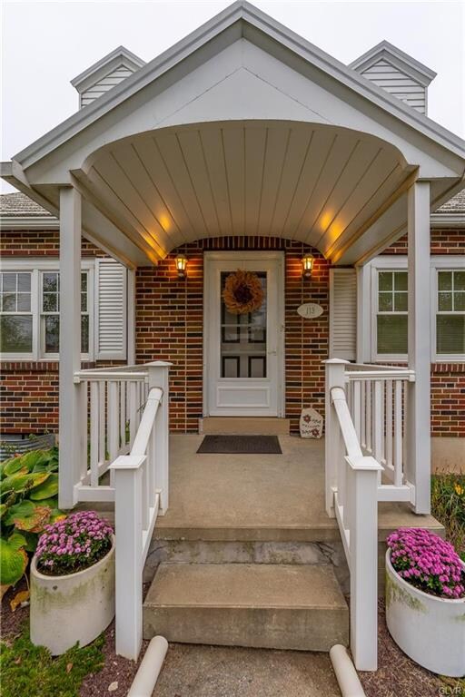 113 N Main St, Alburtis, PA 18011 - photo 2