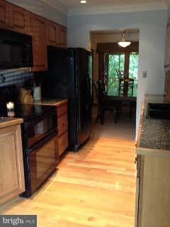 7775 Newington Woods Dr, Springfield, VA 22153 - photo 6