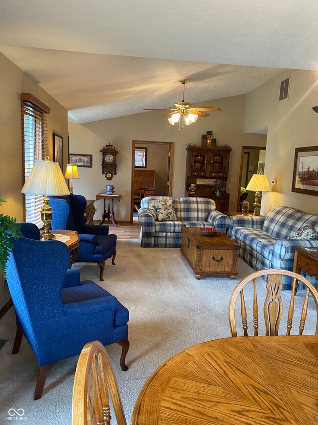 3201 Thomas Trace, Columbus, IN 47203 - photo 4