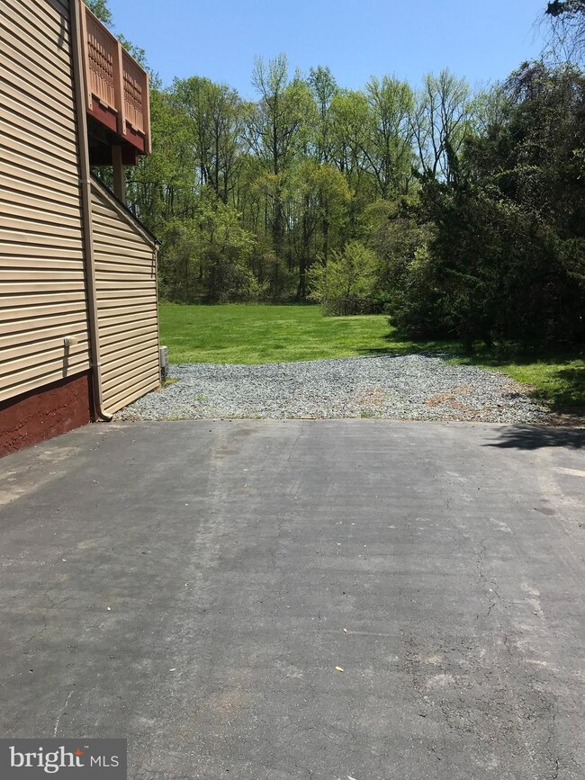 911 Saint Eva Ln, Gambrills, MD 21054 - photo 3