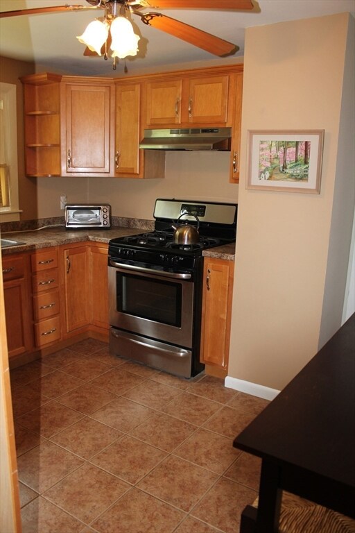 91 Elm St unit 3, Uxbridge, MA 01569 - photo 5
