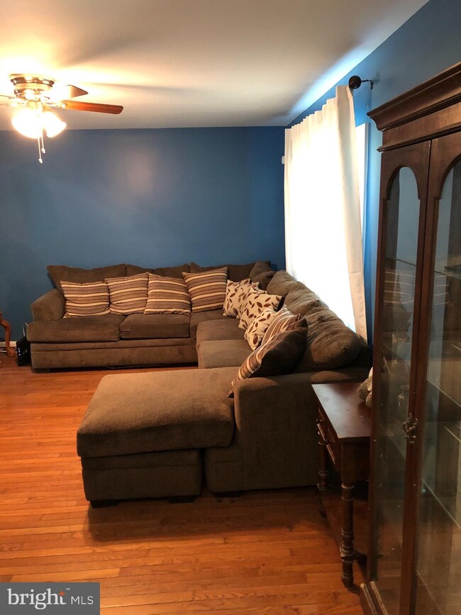 1401 Kings Valley Dr, Bowie, MD 20721 - photo 5