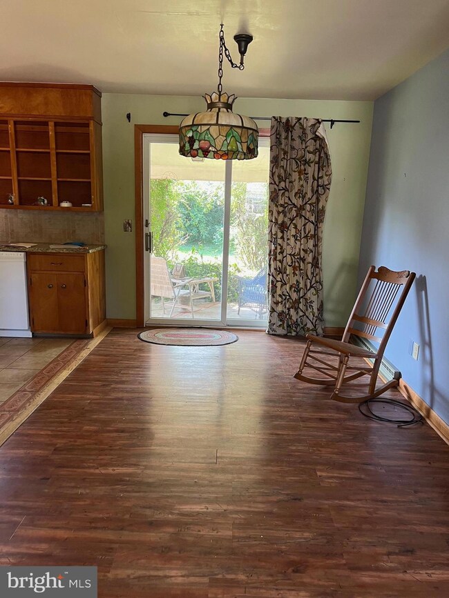 436 E Walnut St, Kutztown, PA 19530 - photo 5