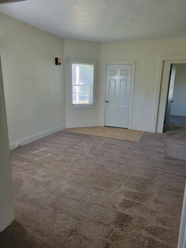 205 N Center St, Boswell, IN 47921 - photo 5