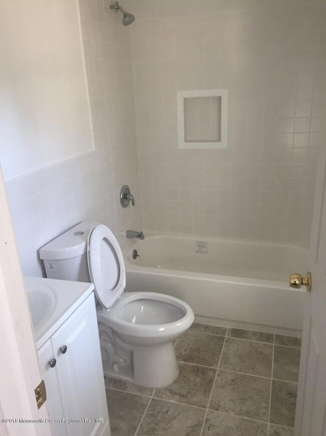 168 Monmouth Rd unit Garage Apt., Oakhurst, NJ 07755 - photo 5