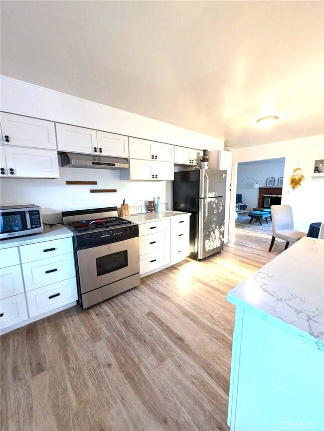 1339 Appleton Way, Venice, CA 90291 - photo 7