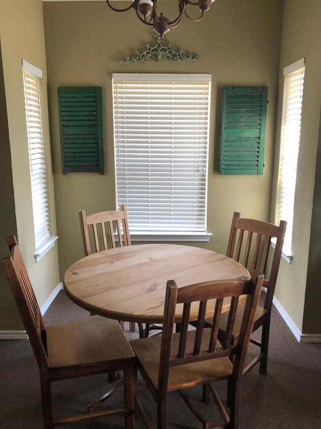 26035 Heartwood Cir unit 410, Whitney, TX 76692 - photo 6