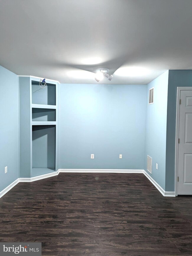 14173 Hunters Run Way, Gainesville, VA 20155 - photo 6