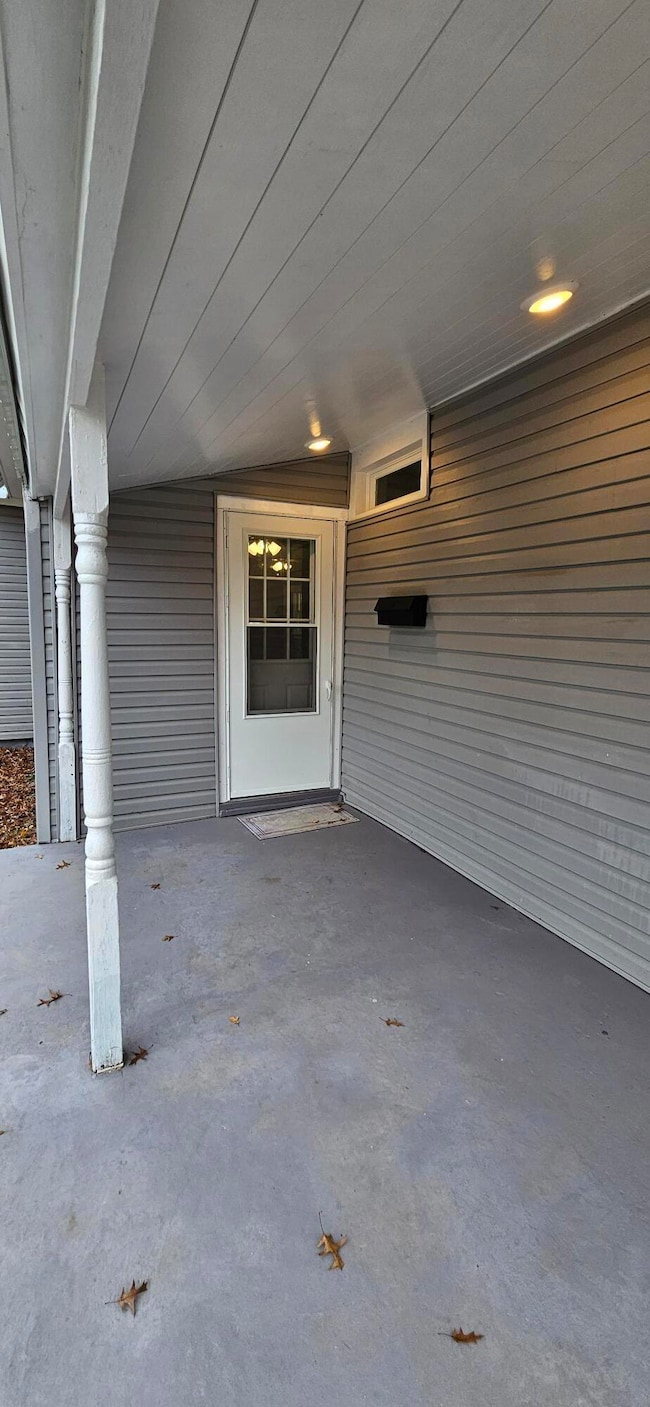 318 W Jackson St, Marshfield, MO 65706 - photo 3