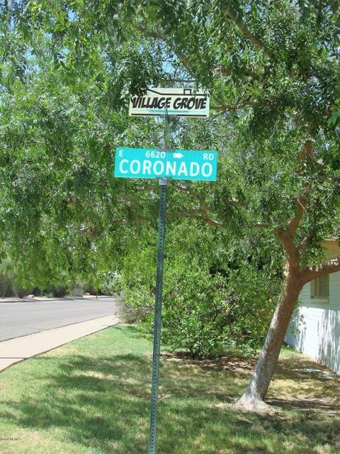Village Grove Historic District