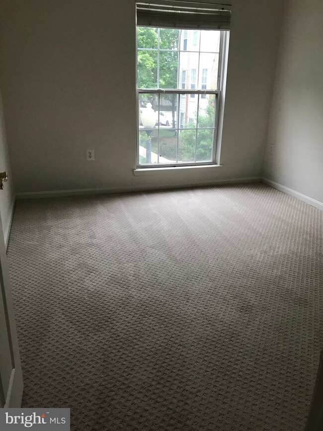 5960 Millrace Ct unit B201, Columbia, MD 21045 - photo 6