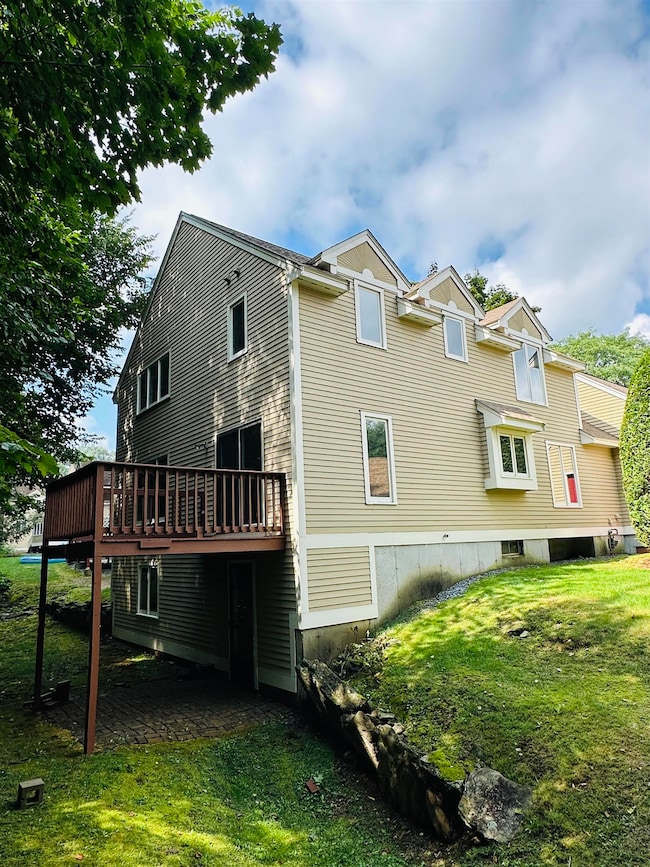 7 Chatfield Dr unit U17, Nashua, NH 03063 - photo 2