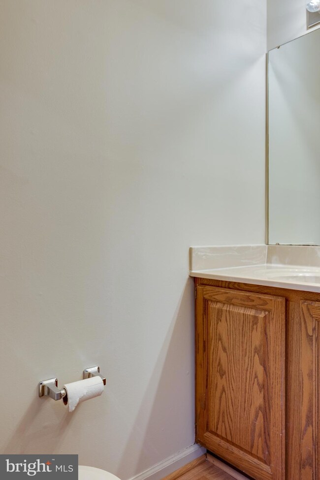 409 Woodhill Dr, Owings Mills, MD 21117 - photo 4