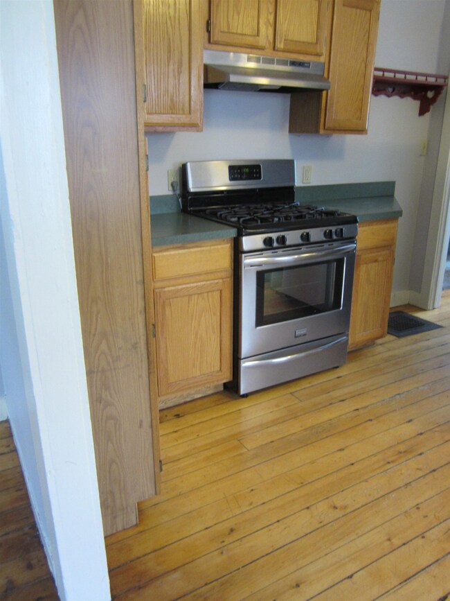 258 & 260 Main St, Hyde Park, VT 05655 - photo 6