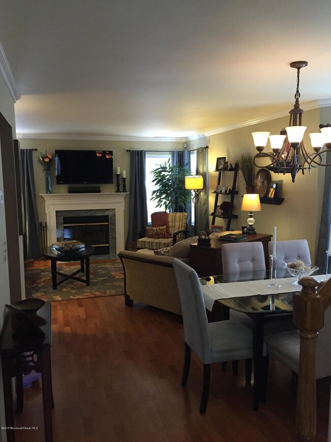 28 Shire Place unit 18, Tinton Falls, NJ 07753 - photo 3