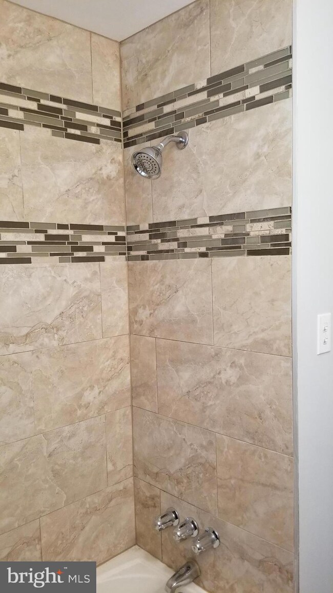 604 Otter Branch Dr, Magnolia, NJ 08049 - photo 6