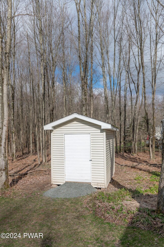 44 Rose Ln, Honesdale, PA 18431 - photo 7