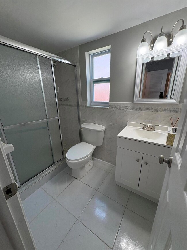 102 Stratford H unit A, West Palm Beach, FL 33417 - photo 2