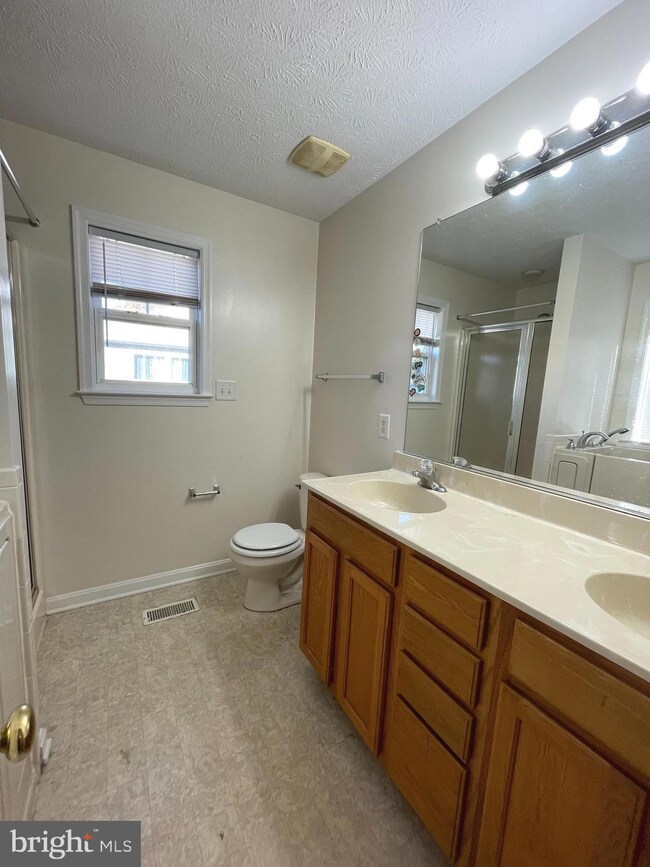 71 Stratford Dr, Colonial Beach, VA 22443 - photo 7