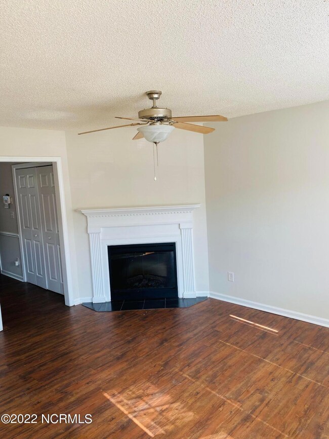 2325 Vineyard Dr, Winterville, NC 28590 - photo 2